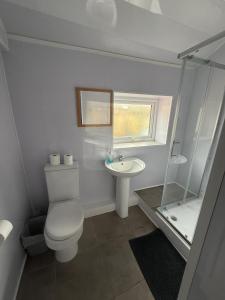 Suli House-Families and Couples only- 3 minutes walk to the seafront