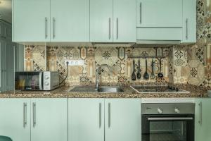 Los Cristianos Plaza, with air-conditioning