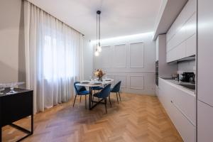 Elegant and Spacious Luxury Apartment in Bullona