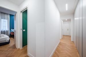 Elegant and Spacious Luxury Apartment in Bullona