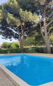 Appartements Studio Andernos vue Bassin port ostreicole charmant et lumineux avec piscine et balcon ! : Studio - Vue sur Mer