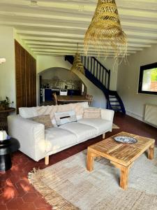 Maisons de vacances Maison cosy avec jardin, riviere et ponton prive : photos des chambres