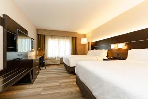 Standard Queen Room with Two Queen Beds room in Holiday Inn Express & Suites Franklin - Berry Farms an IHG Hotel