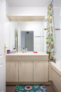 Appartements La Defense wonderful 2 bedrooms apartment : photos des chambres