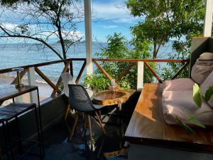 Beachfront building, two-unit House Entire floor