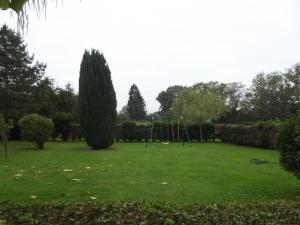 Maisons de vacances Gite familial calme avec jardin, pres du lac d'Eguzon et des plus beaux villages de la Creuse - FR-1-591-100 : photos des chambres