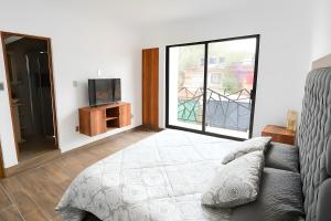 Suites C O V A D O N G A