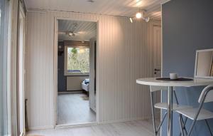 Awesome Home In Sturkö With Sauna