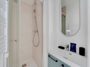 Magnificent apartment- 1BR-4P - Tour-Eiffel