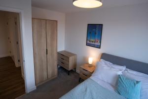 Luxury 2 Bed Penthouse Manchester Large Balcony