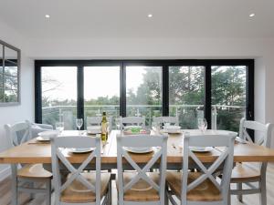 Inglewood Retreat