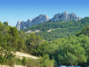Maisons de vacances Villa in Vaison near Roman Ruins & Pool : photos des chambres