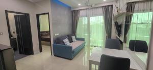 Dusit Grand Condo View