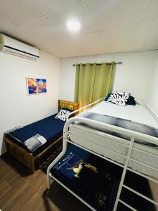 Casa en Boquete con gazebo, BBQ y fogata en el exterior