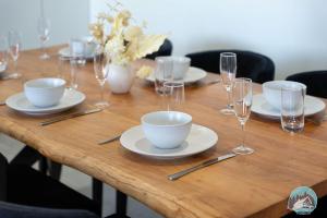 Spacious 4 Bedroom House Near Station & Parramatta