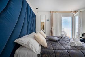 Mare | Fronte Mare con Balcone – Vicino al Centro Storico