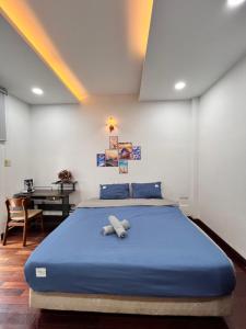 Big Promo! Spacious Balcony Retreat in Thao Dien R01