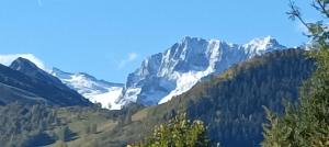B&B / Chambres d'hotes Le pre de la fontaine : Chambre Quadruple - Vue sur Montagnes