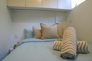 Harbour View Apt with Rooftop Pool