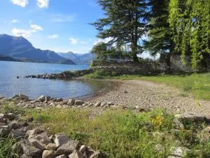 Lierna Beach Apartments - Льєрна