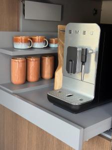 Pinewood Apartment by the Sea