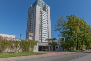 Comfort & Views over Riga Apartment near Airport and City Center