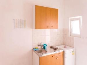 Apartmetns Franka Saplunara-One-Bedroom Apartment with Terrace and Sea View No2