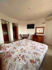 Windmill Nessebar studio with sea view