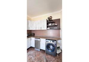 дом в Махинджаури