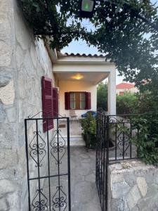 90m2 2 Bedroom Apartment in Myrina Center - Port of Myrina