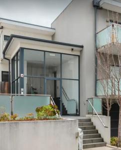 Boutique Flinders apartment