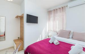 Lovely Apartment In Pula With Wifi