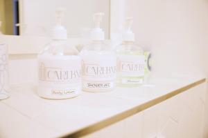 Modern & Sunny 1BR Apartment with swimming pool