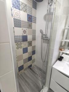 Appartements appartement T3 55m2 climatise, Port deToulon : photos des chambres