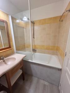 La Maison Tranquille at the Lake 1 Bedroom House