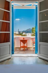 Eiriana Luxury Suites Milos Greece