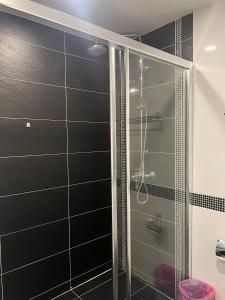 Bright & Stylish 2BR Apt Near Nimman #B703