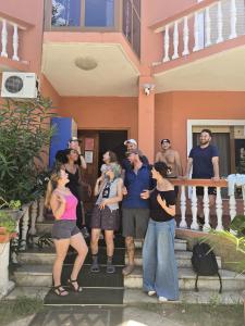 Bliss Inn Garden Retreat Private Rooms near City Center