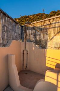 The Lookout in Mirsini - Roof Terrace - AC - WIFI