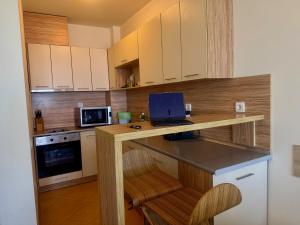 Апартамент Ломбарди-Балчик