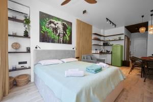 Bali Vibes in Georgia,Premium Studio with Forest View & Beach Access