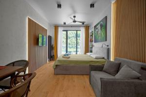 Bali Vibes in Georgia,Premium Studio with Forest View & Beach Access