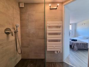 Appartements Centre ville - Triplex Les Cordeliers - 6 couchages -Air Conditionne : photos des chambres