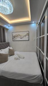 Sevillanos City Escape at Shore 1 Near MOA