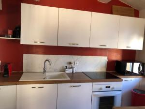 Appartements Centre ville - Triplex Les Cordeliers - 6 couchages -Air Conditionne : photos des chambres