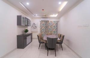 Spacious Gated 3BHK in IT corridor