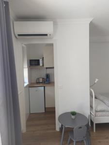 Quiet and air-conditioned studio - near Nice and Cannes