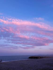 Quiet and air-conditioned studio - near Nice and Cannes