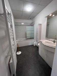 Maisons de vacances Logement a deux pas du front de mer : photos des chambres