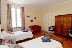 B&B / Chambres d'hotes Les Volets Bleus : photos des chambres